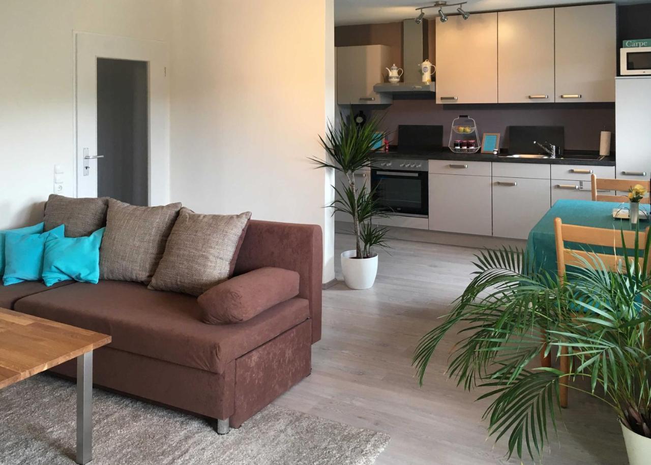 Ferienwohnung Im Paradies Momlingen Exterior foto